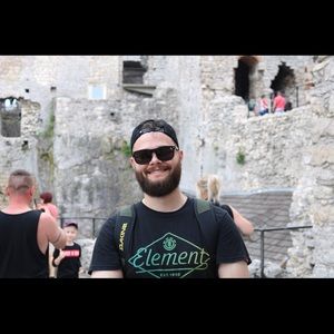 Meet your Posher, Adam